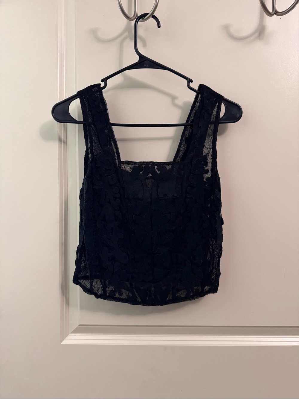 The Buckle Lace Crop Tank Top